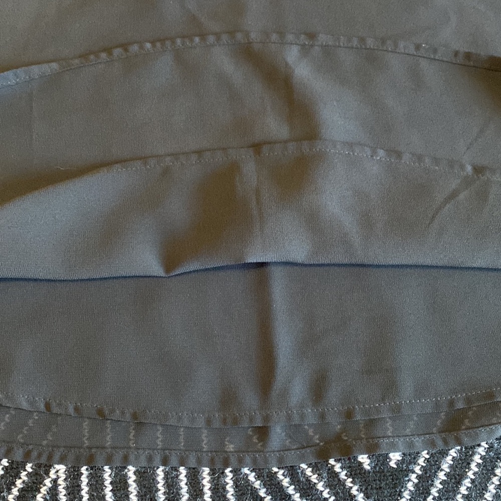 Blank Tank Top with Lace Back Detail - Picture 6 of 9